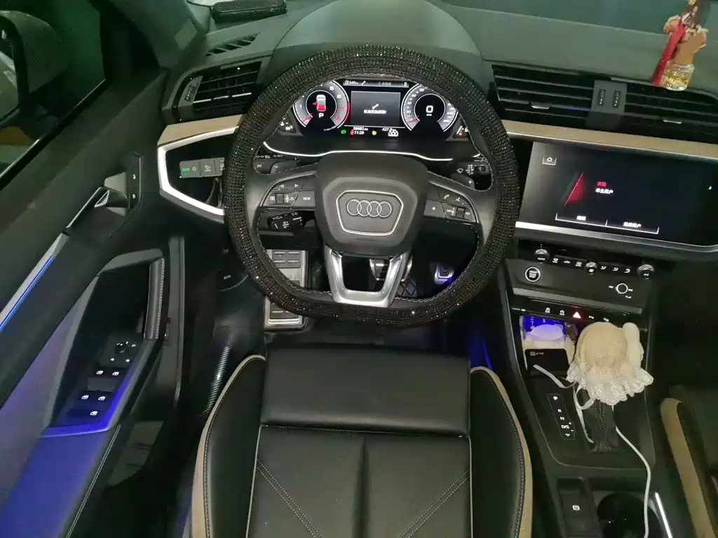 Audi Q3 — миниатюра 11