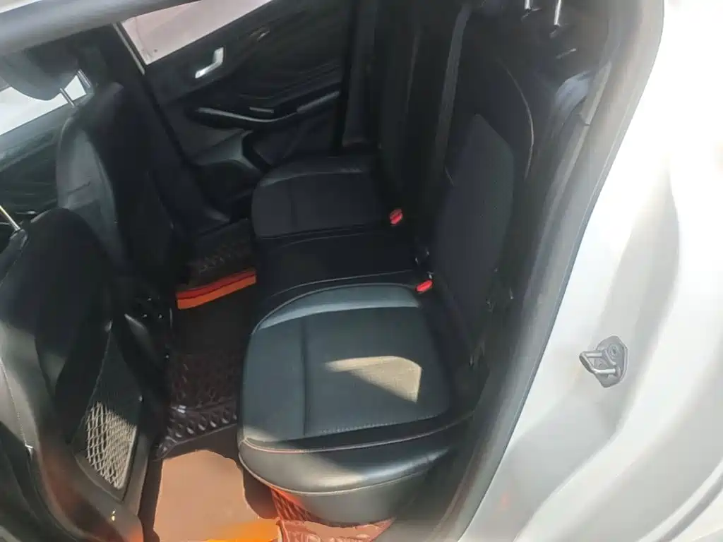 Ford Focus — миниатюра 17