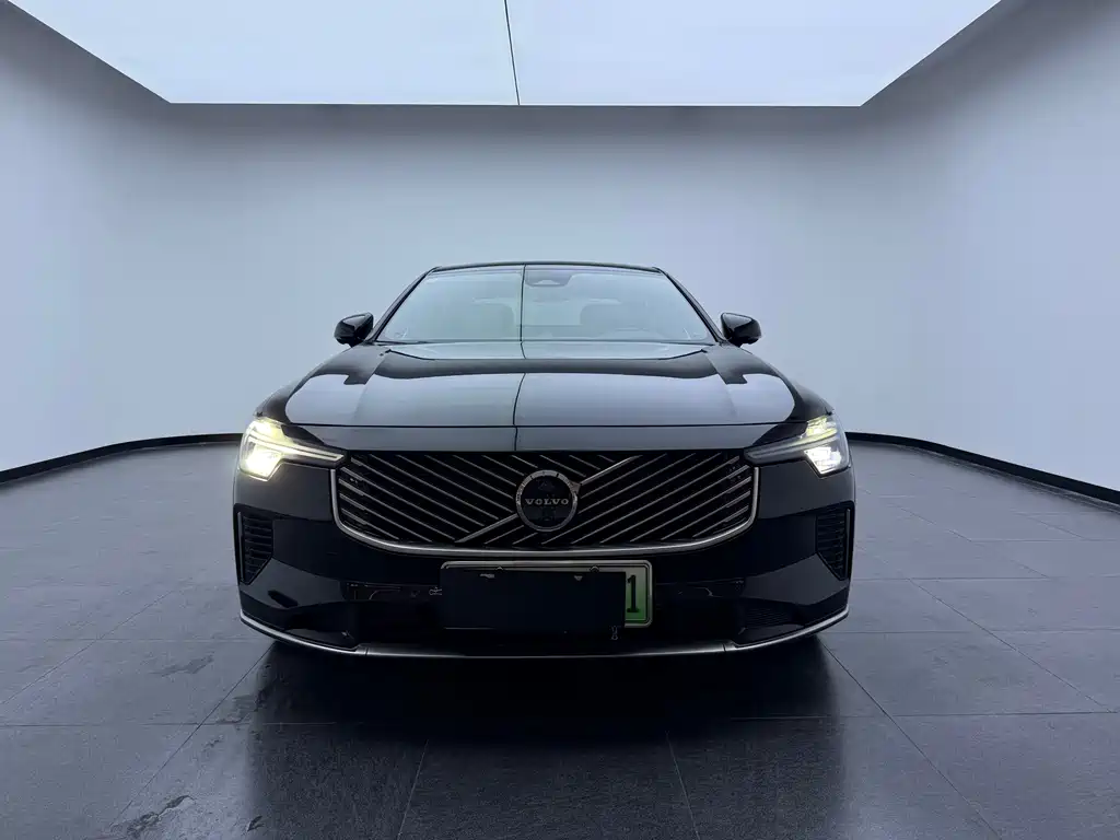 Volvo S90 2026 Luxury