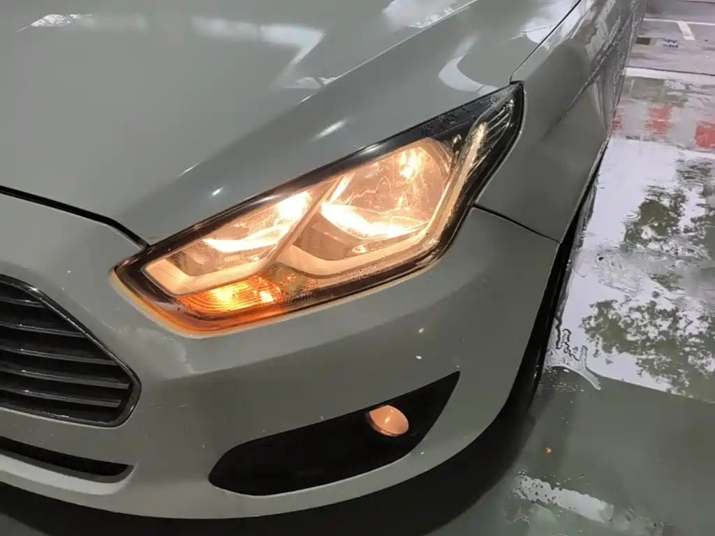 Ford Escort — миниатюра 24