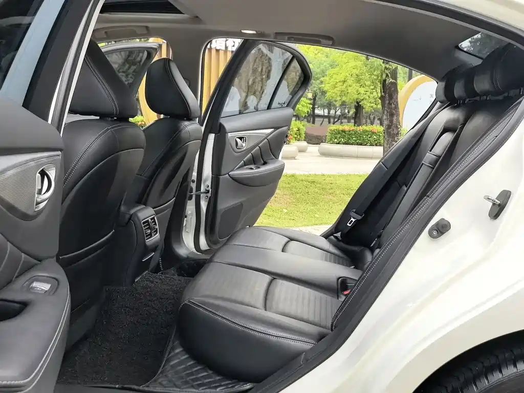 Infiniti Q50L — миниатюра 13