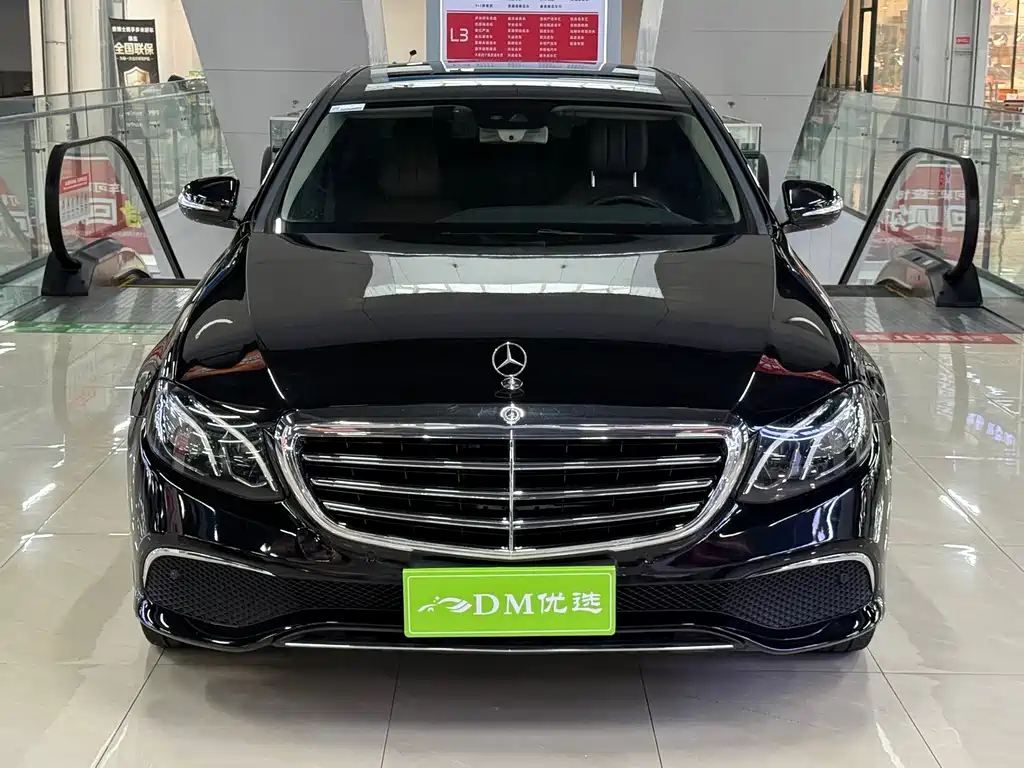Mercedes-Benz E-Class — миниатюра 2