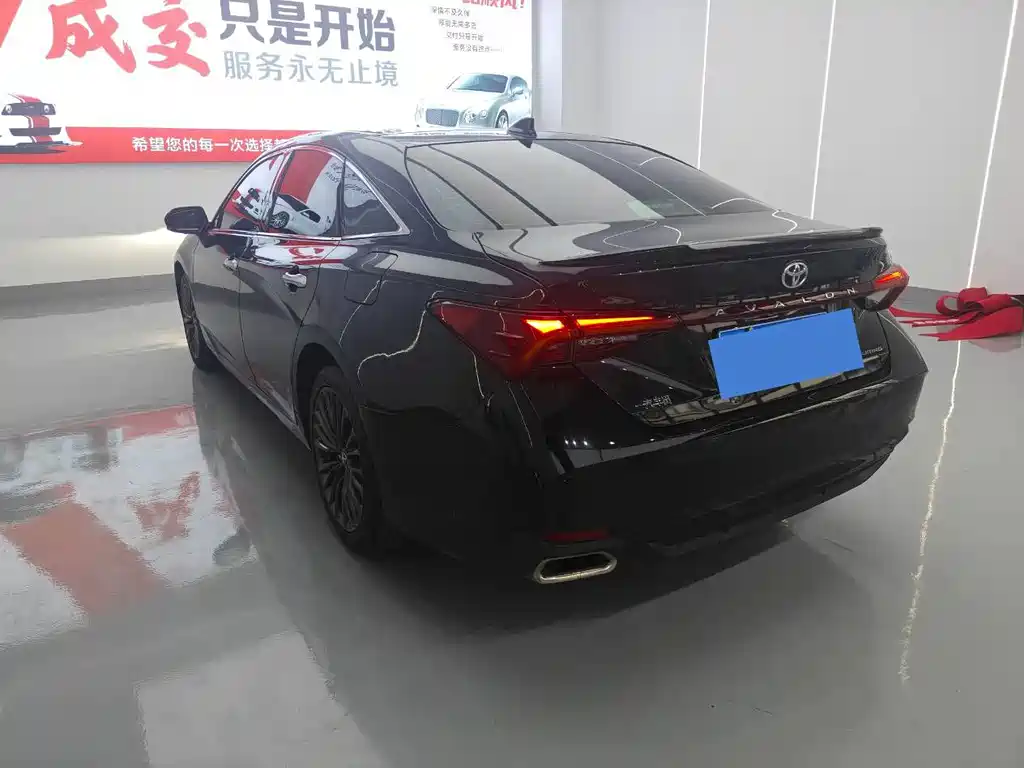 Toyota Avalon — миниатюра 6