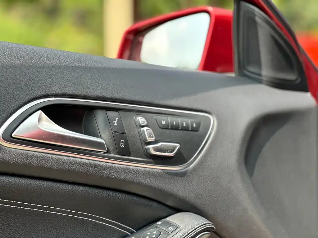 Mercedes-Benz GLA — миниатюра 17
