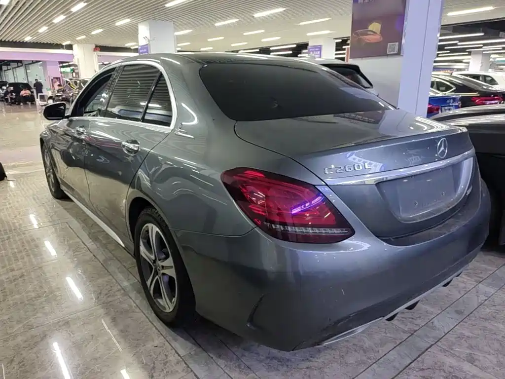 Mercedes-Benz C-Class — миниатюра 5