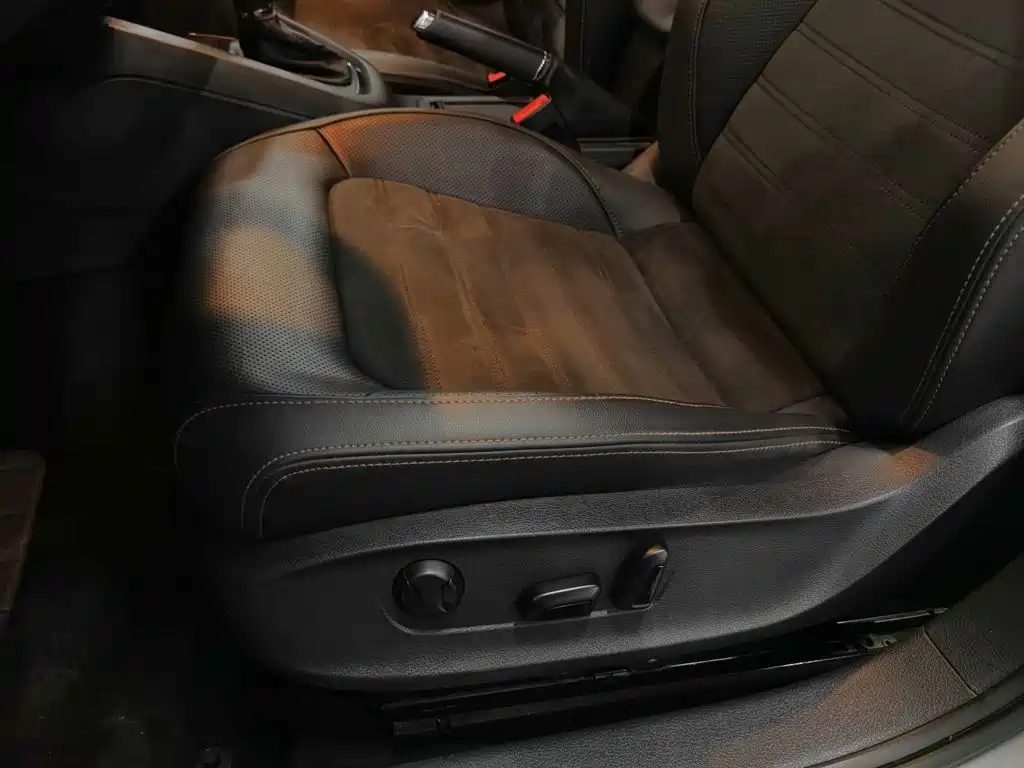 Volkswagen Sagitar — миниатюра 20