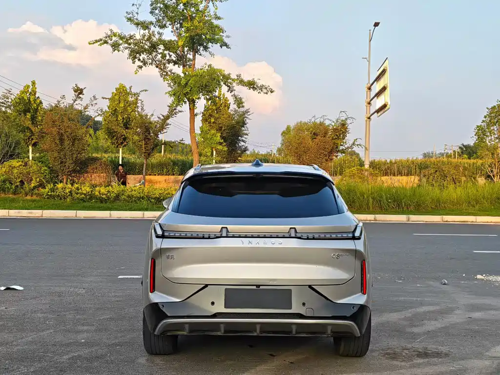 Lynk & Co 08 EM-P — миниатюра 8