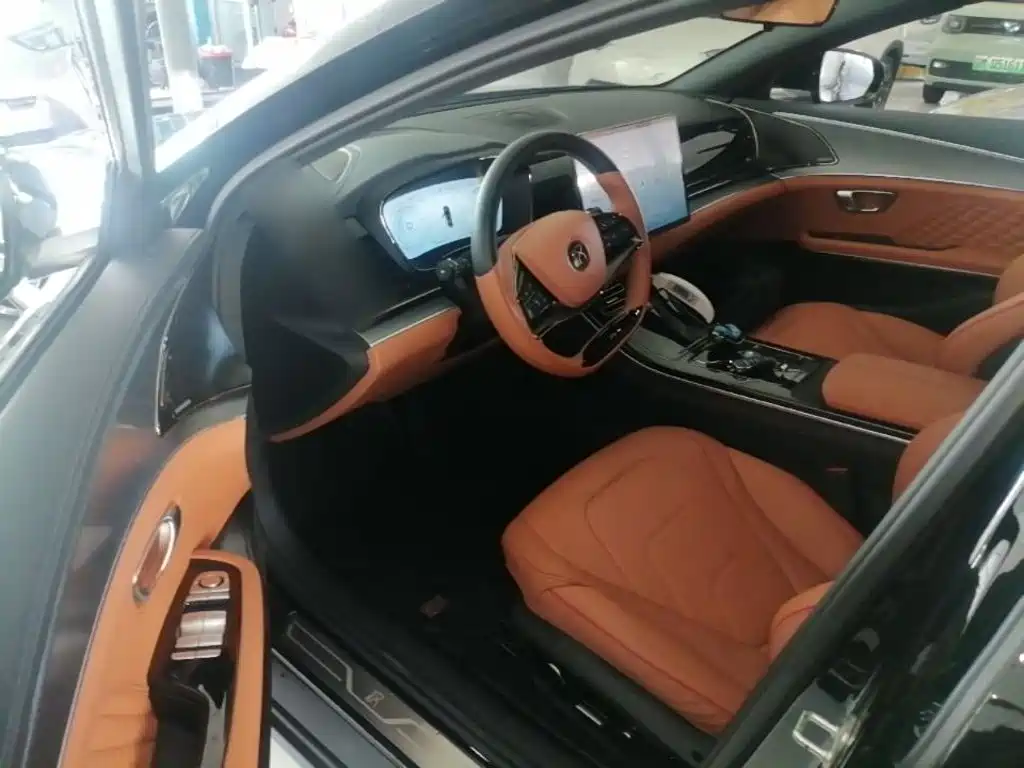 BYD Han — миниатюра 16