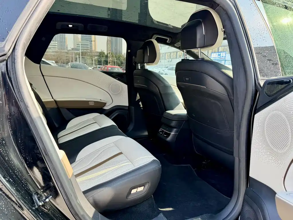 ZEEKR EXTREME KRYPTON 007GT