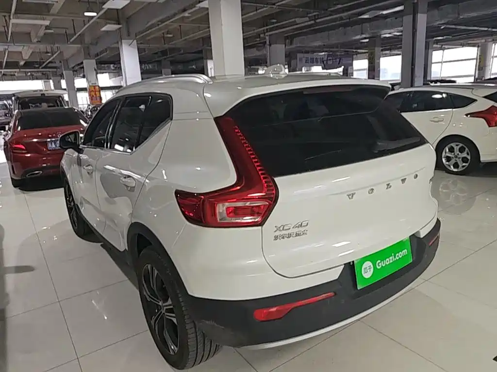 Volvo XC40 — миниатюра 5