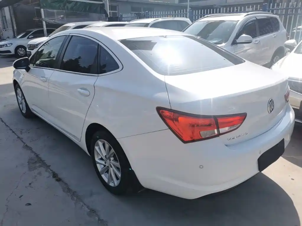 Buick Verano — миниатюра 5