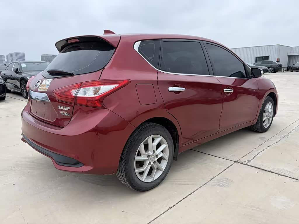 Nissan Tiida 1.6 л 2021 г. красный/фиолетовый, пробег 38000 км