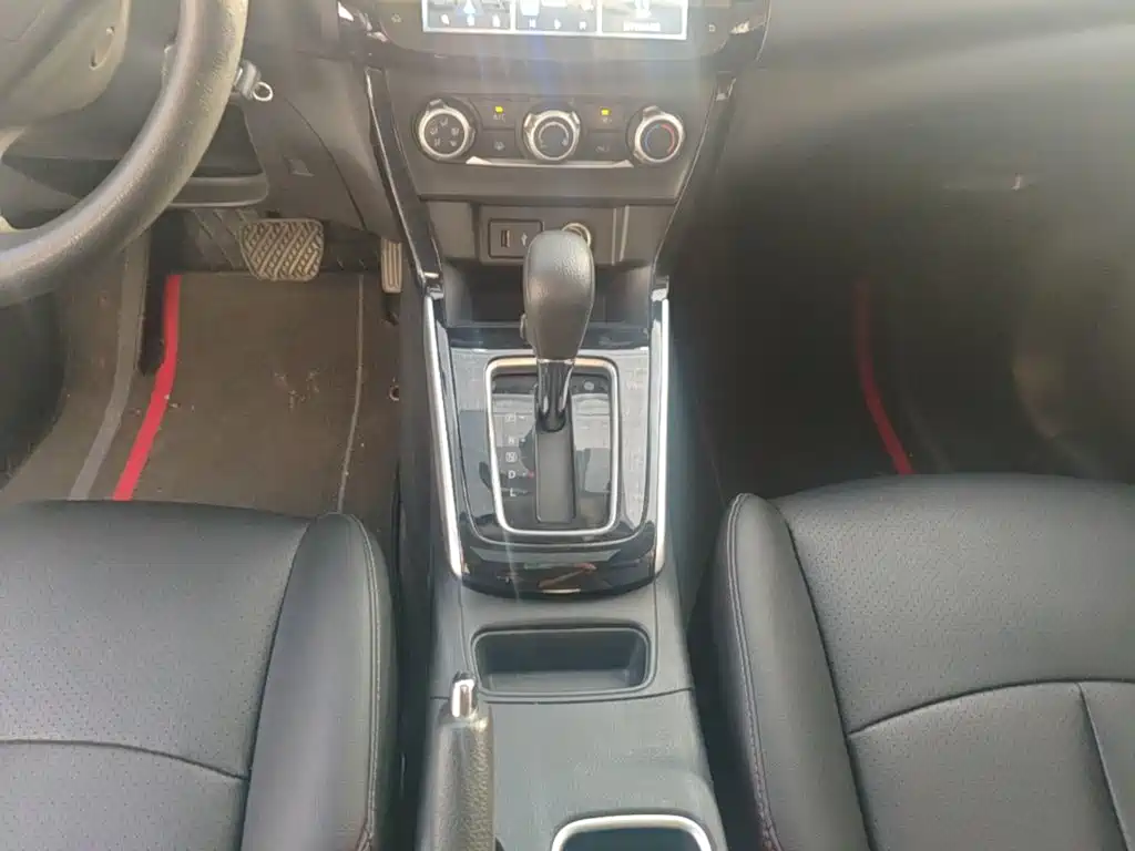 Nissan Sylphy — миниатюра 14
