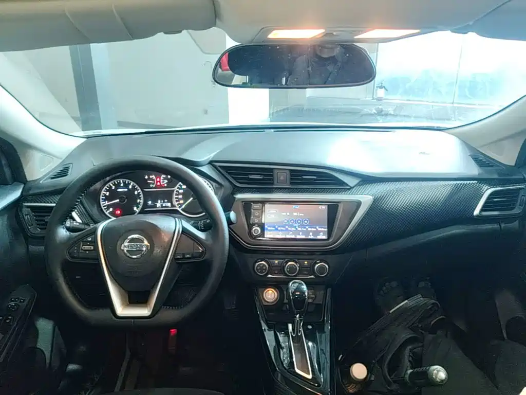 Nissan Bluebird — миниатюра 10