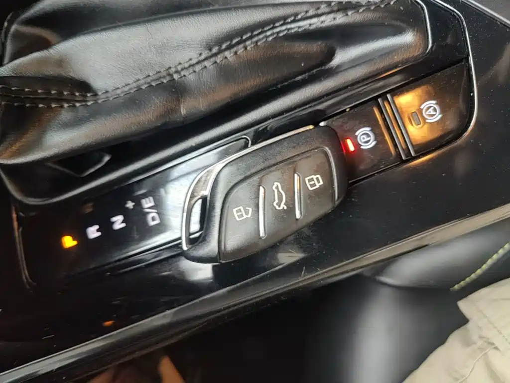 Roewe i5 — миниатюра 9