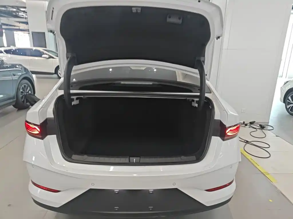 BYD Qin PLUS — миниатюра 19