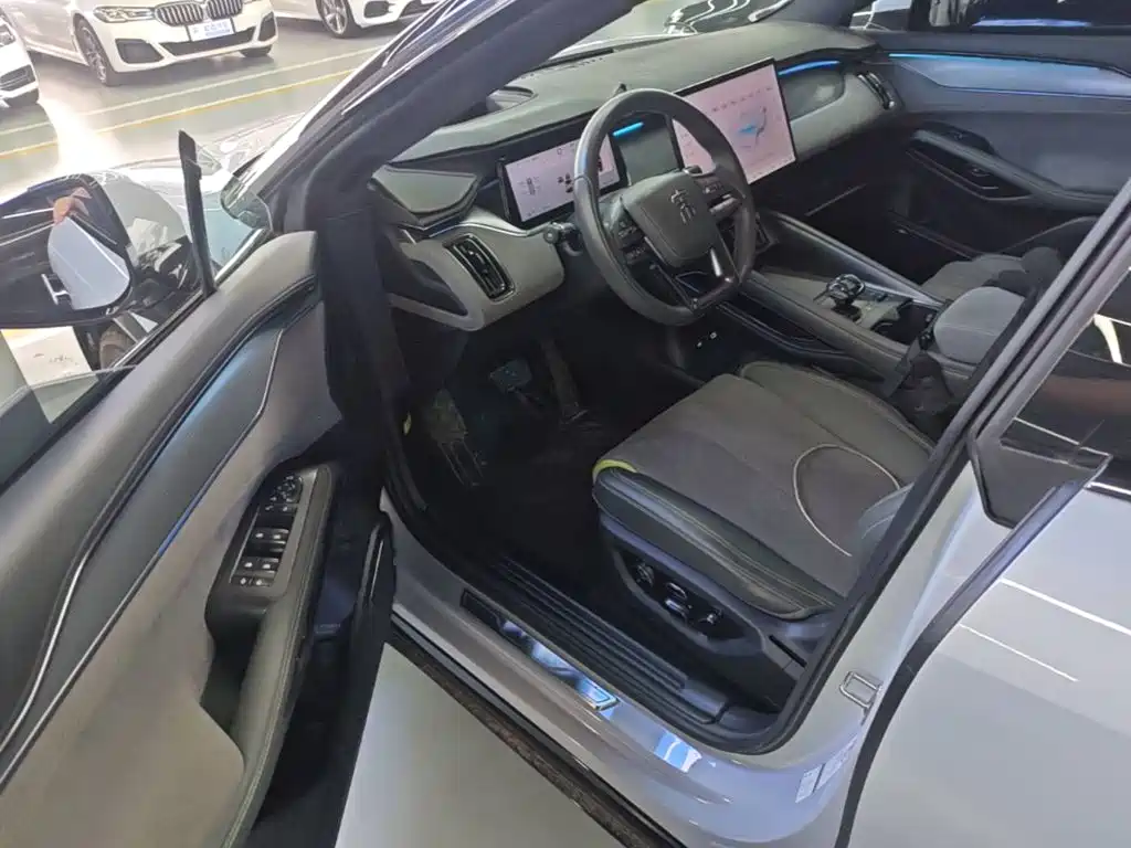 BYD L EV — миниатюра 16