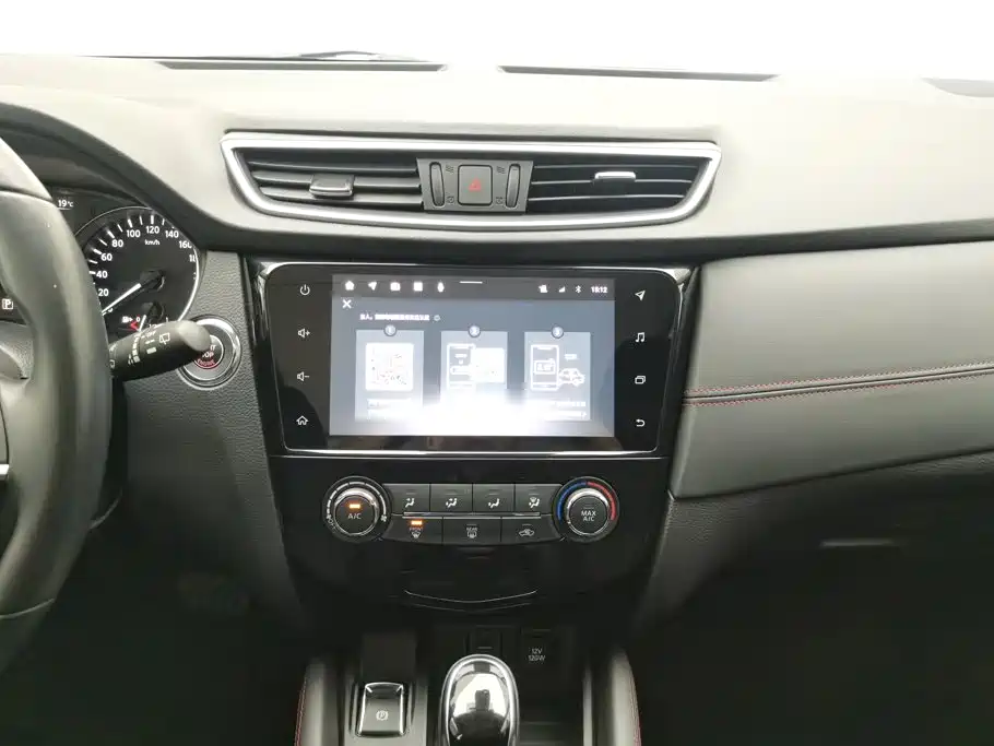 Nissan Qashqai — миниатюра 13
