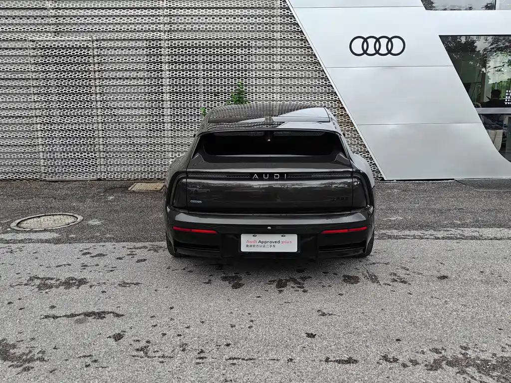 Ауди Ауди. Audi E5 Sportback — миниатюра 5