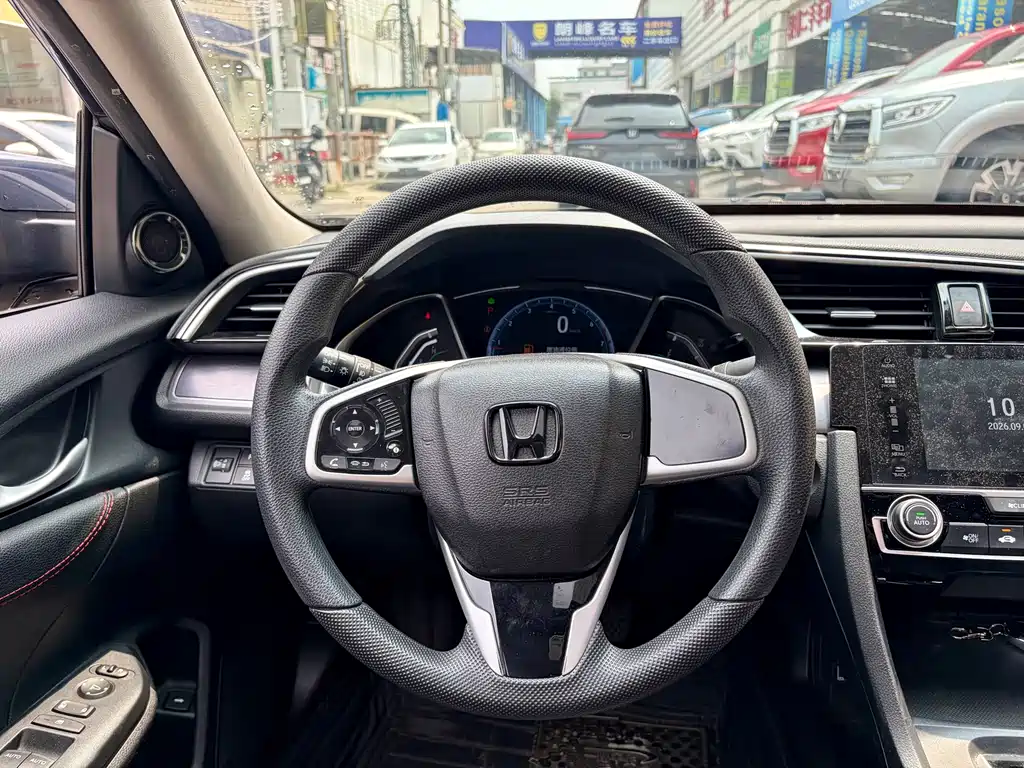Honda Civic — миниатюра 12
