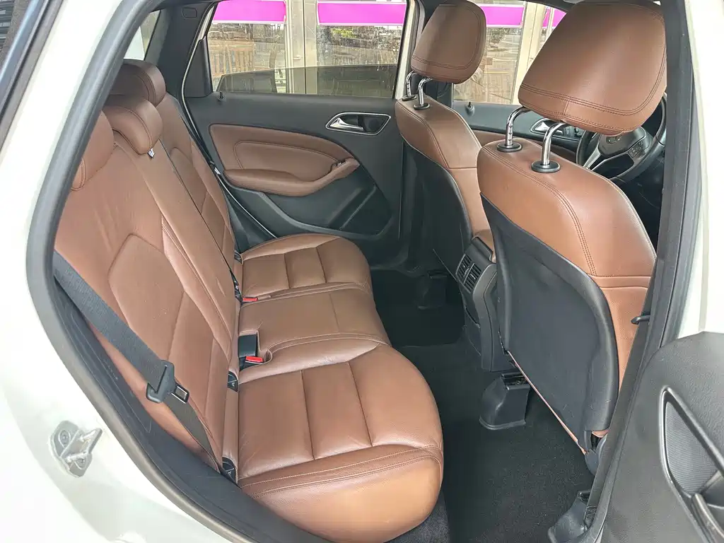 Mercedes-Benz B-Class — миниатюра 23