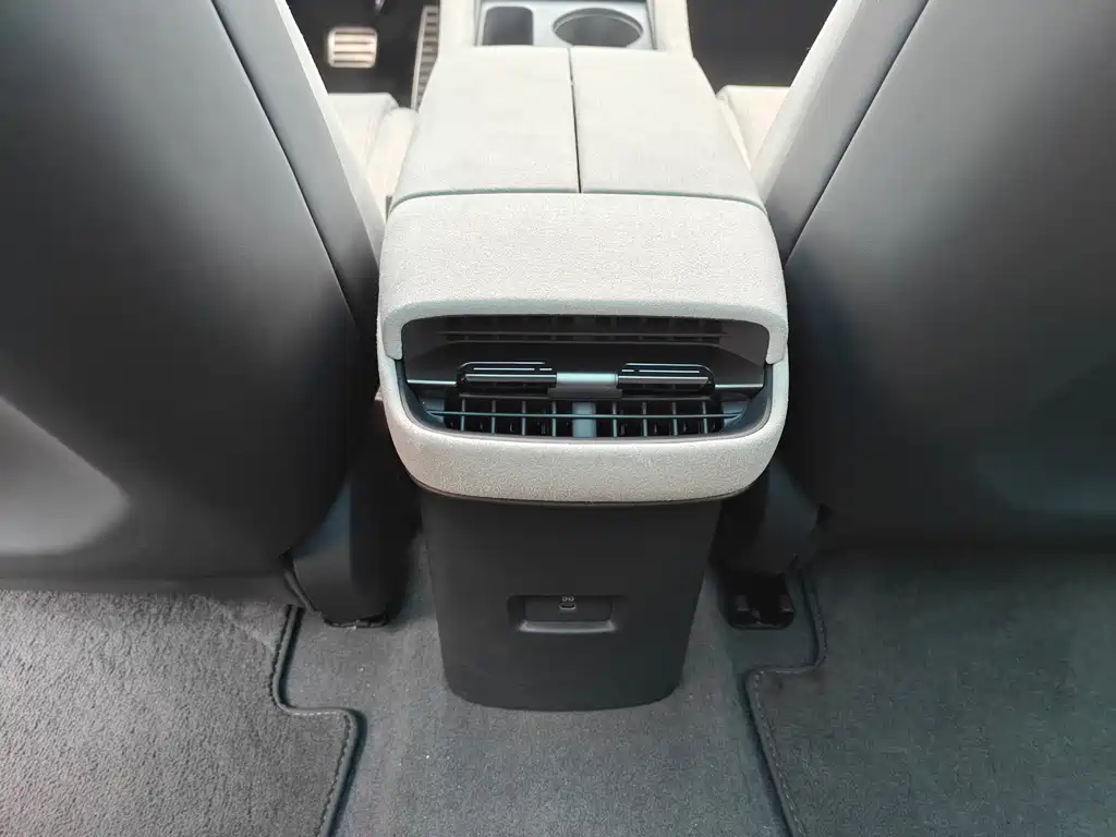 Ауди Ауди. Audi E5 Sportback — миниатюра 10