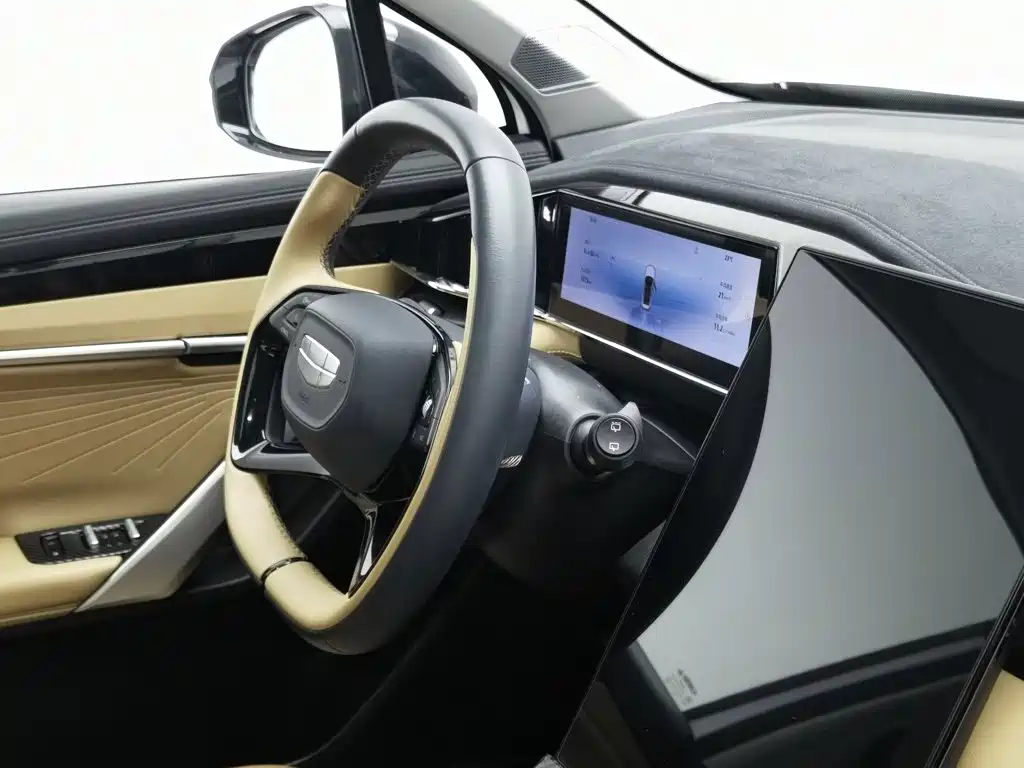 Geely Boyue L — миниатюра 22