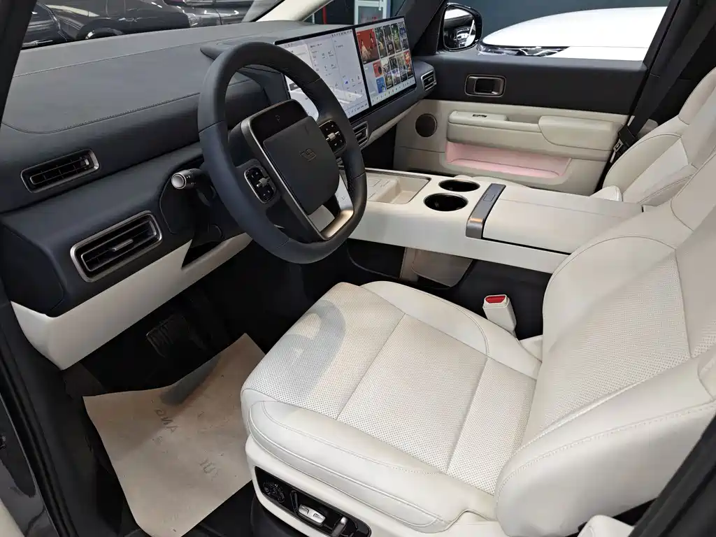 Li Auto Li MEGA — миниатюра 3
