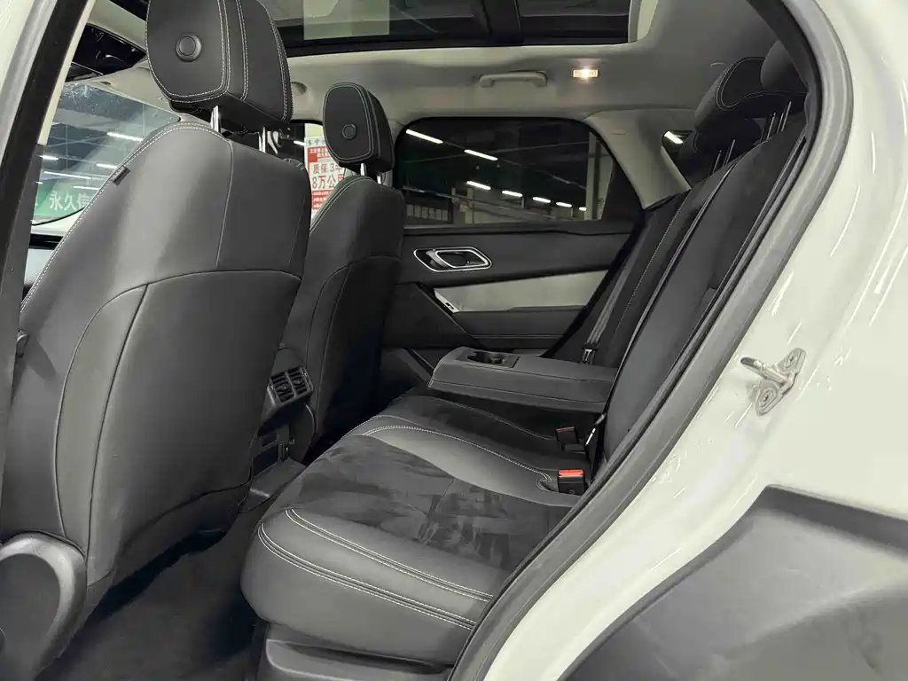 Land Rover Velar — миниатюра 9