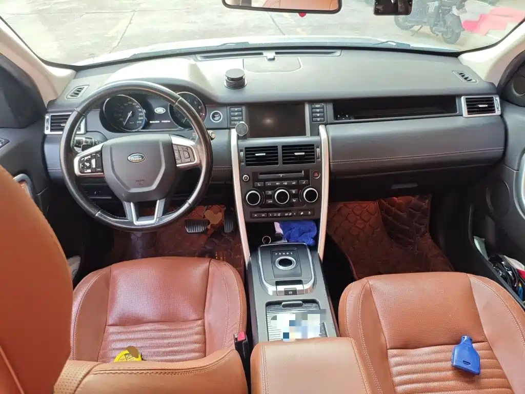 Land Rover Discovery Sport — миниатюра 10