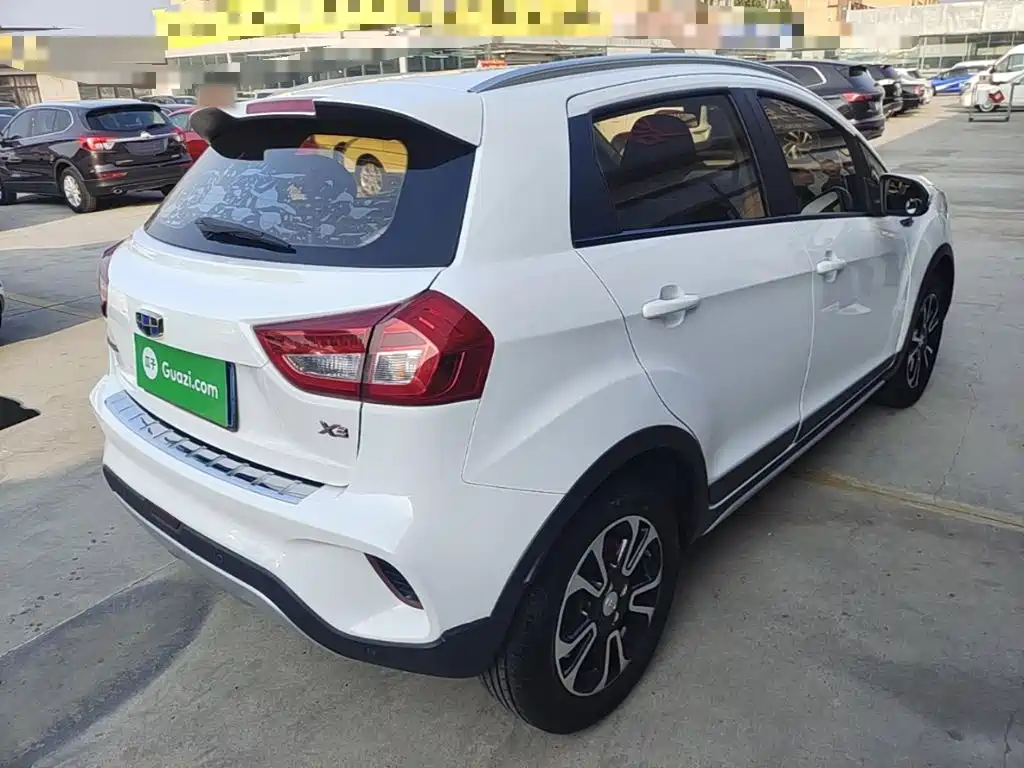 Geely Vision X3 — миниатюра 7