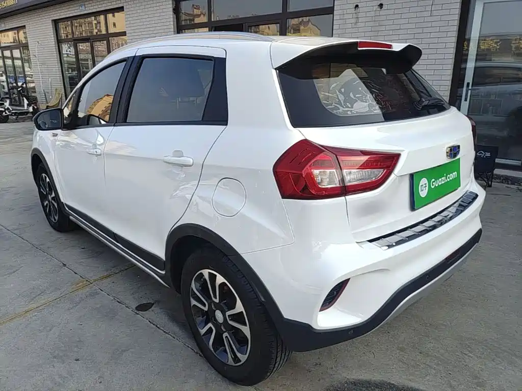 Geely Vision X3 — миниатюра 5