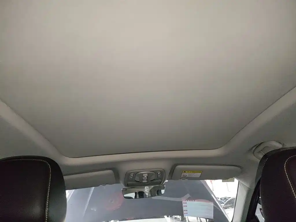 Roewe RX5 New Energy — миниатюра 18