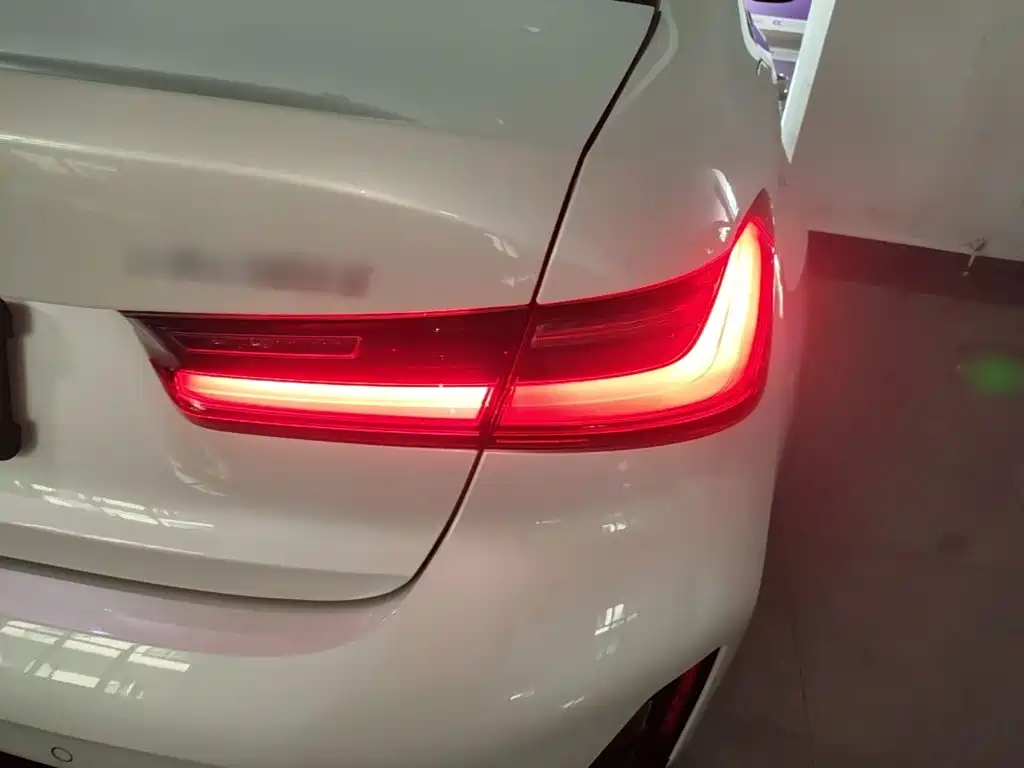 BMW 3 Series — миниатюра 8