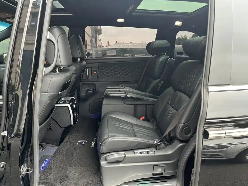 Honda Elysion — миниатюра 4