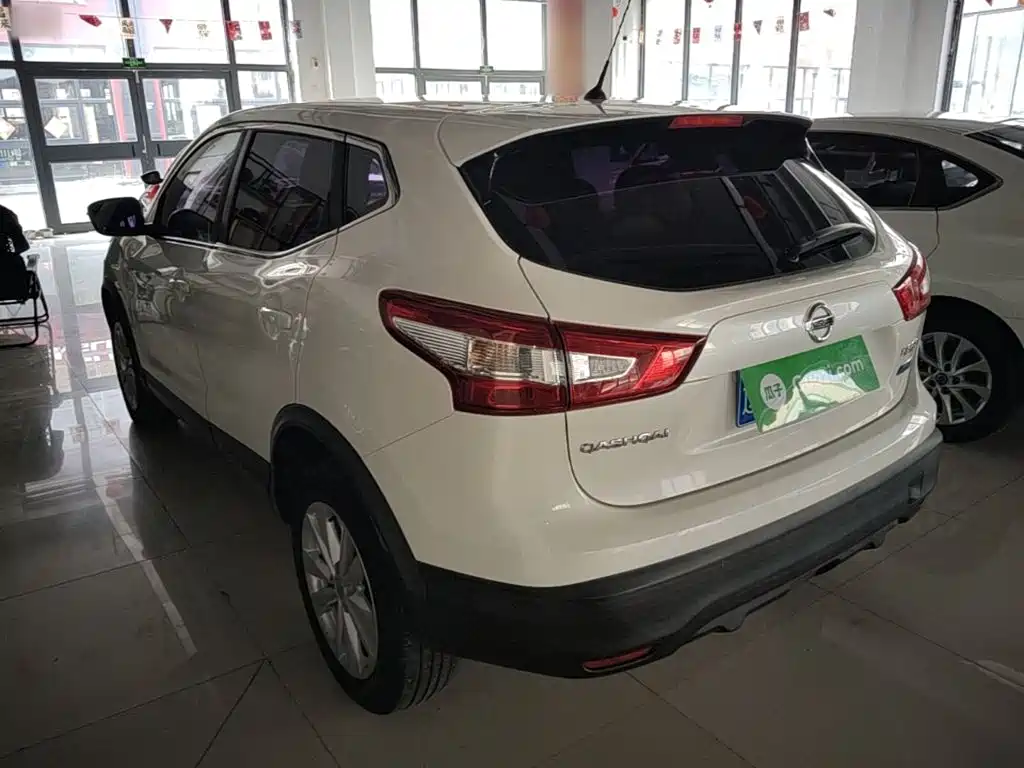 Nissan Qashqai — миниатюра 5