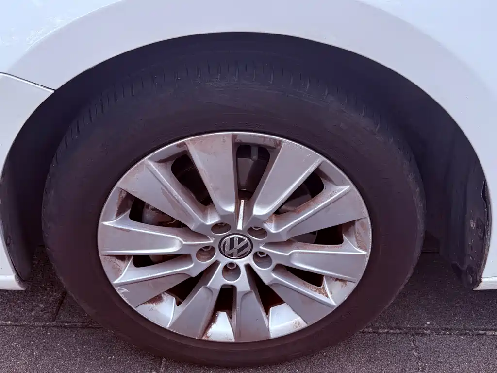 Volkswagen Lavida — миниатюра 10