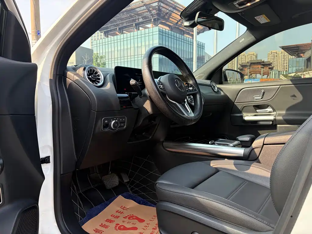 Mercedes-Benz GLA — миниатюра 6
