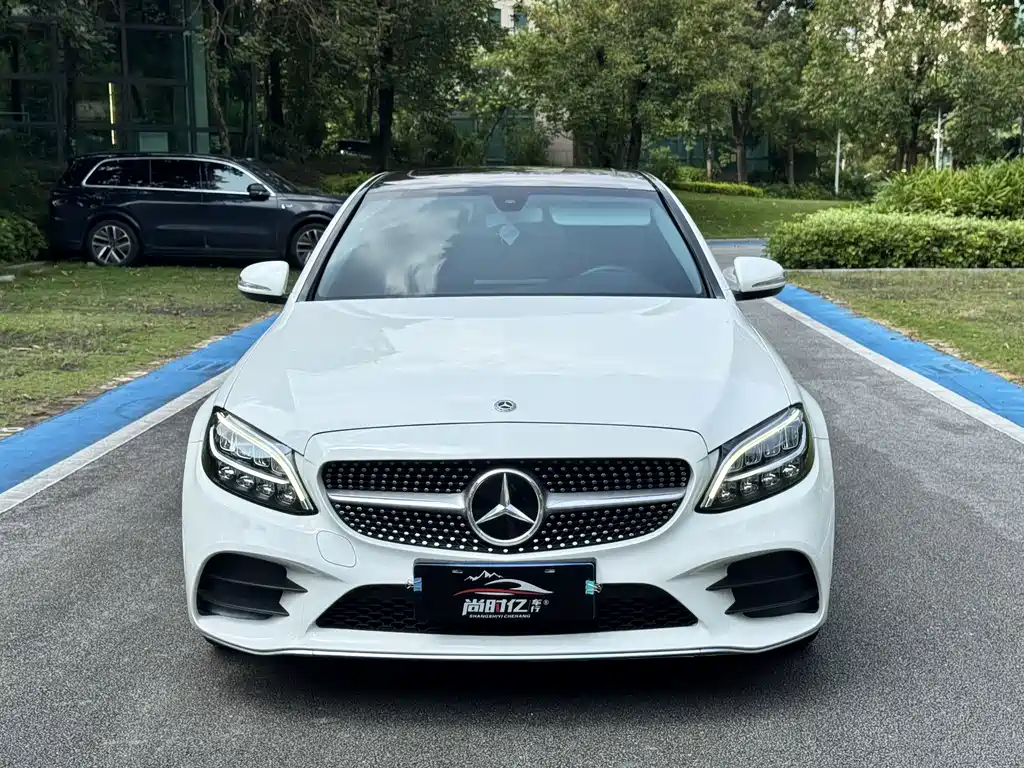 Mercedes-Benz C-Class — миниатюра 2