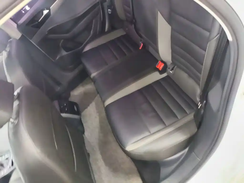 Volkswagen Sagitar — миниатюра 17
