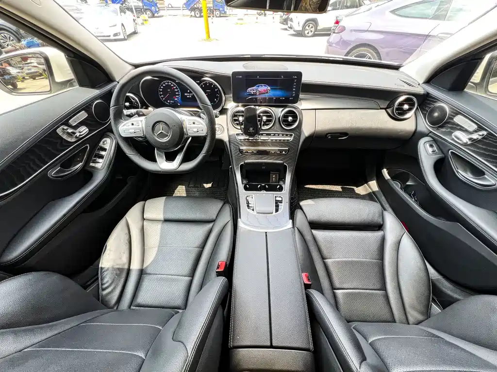 Mercedes-Benz C-Class — миниатюра 9