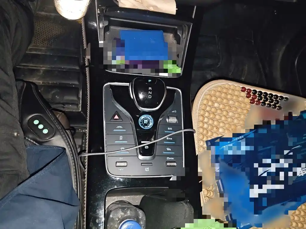 BYD MAX New Energy — миниатюра 7