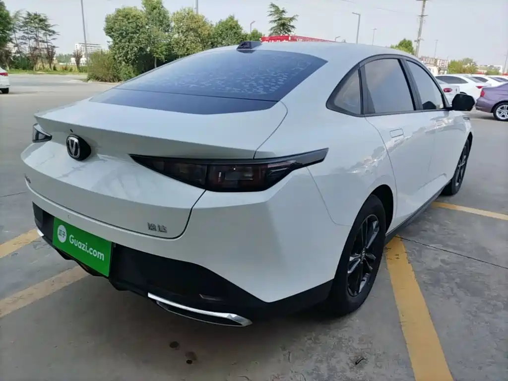 Changan Yida — миниатюра 7