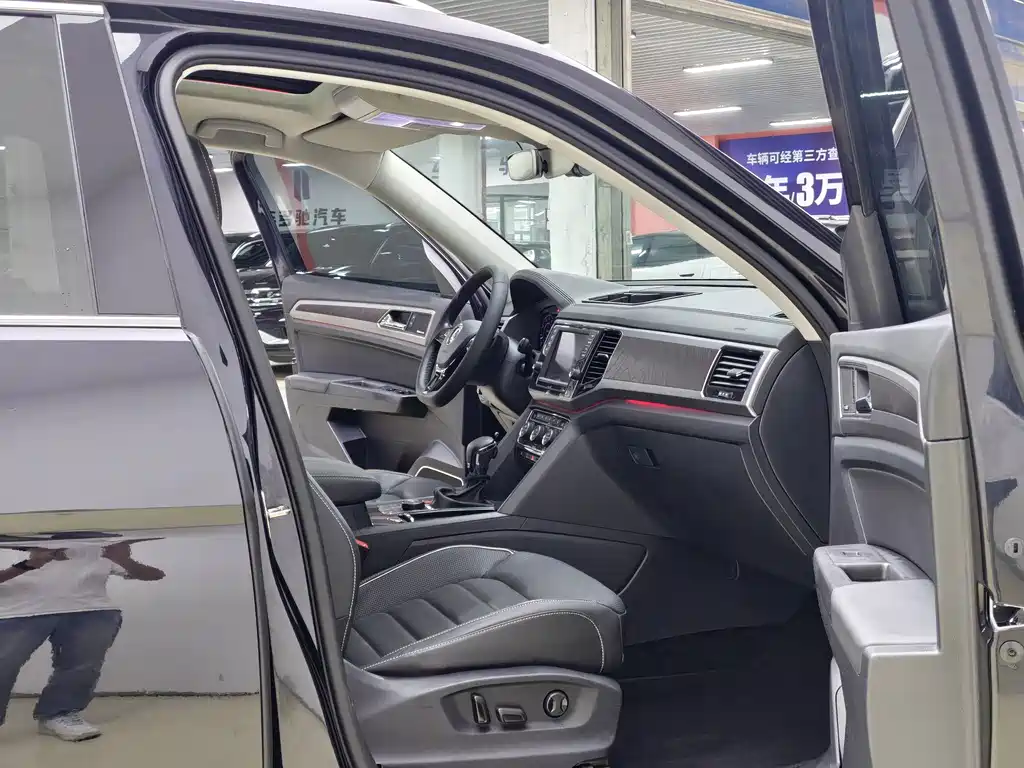 Volkswagen Teramont — миниатюра 9