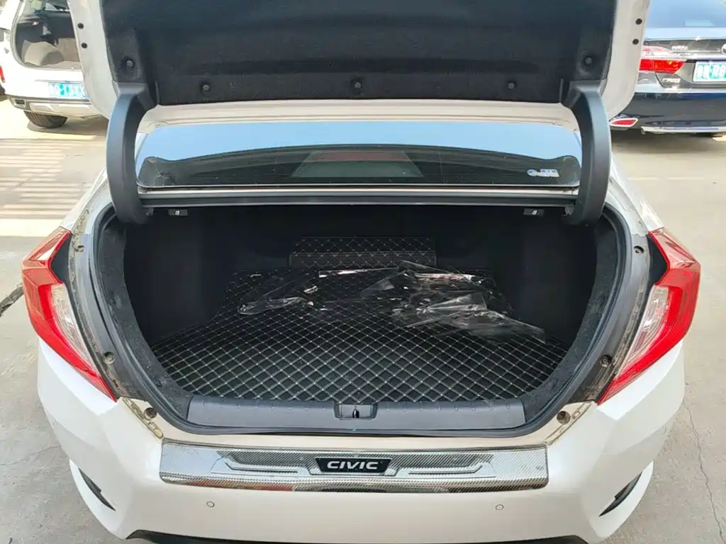 Honda Civic — миниатюра 19