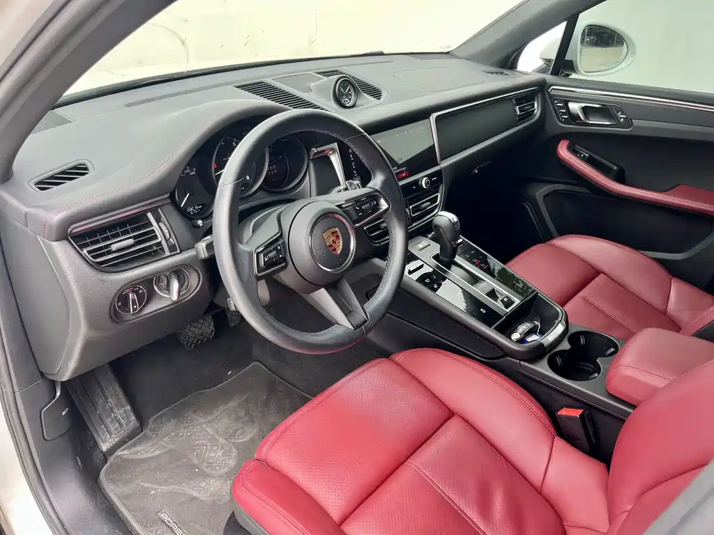 Porsche Macan — миниатюра 8
