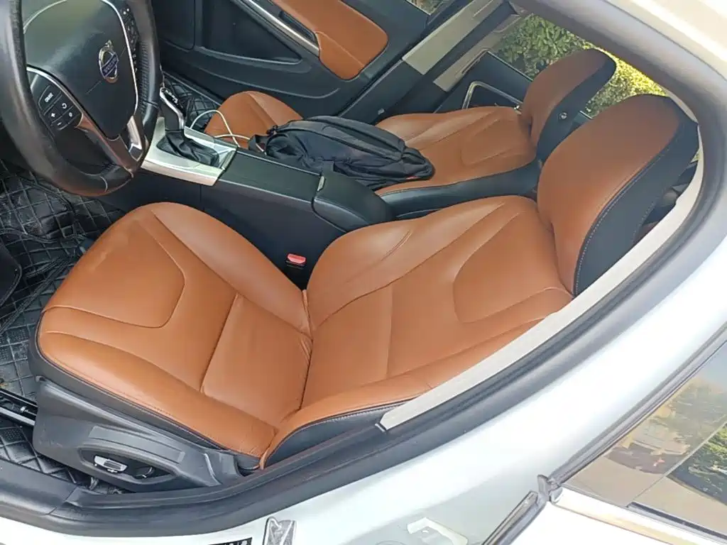 Volvo S60 — миниатюра 11