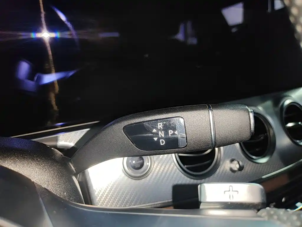 Mercedes-Benz E-Class — миниатюра 14