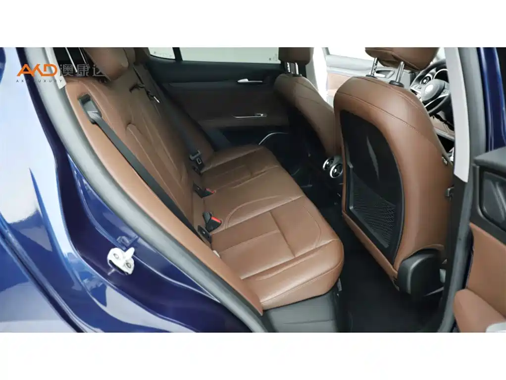 Alfa Romeo Stelvio — миниатюра 8