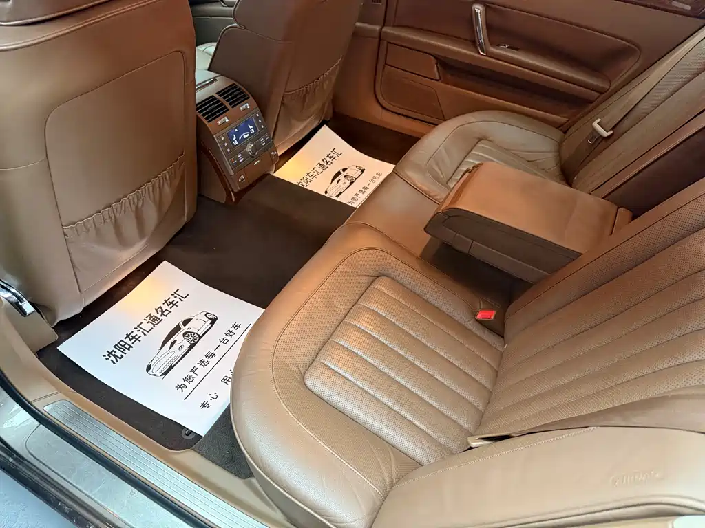 Volkswagen Phaeton — миниатюра 24